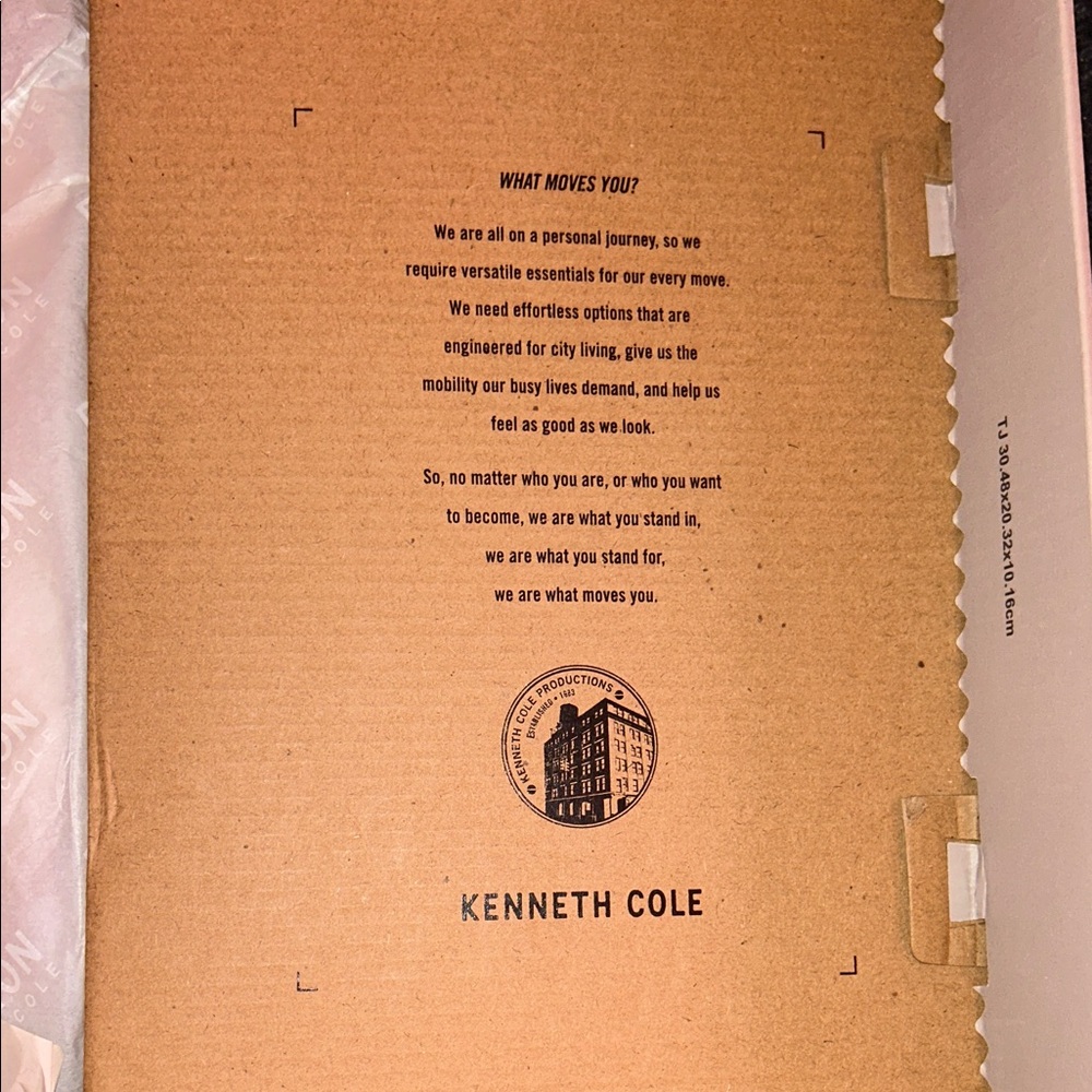 Kenneth Cole Reaction Women's Pink and Gold Sneakers - Beautiful - Picture 6 of 6